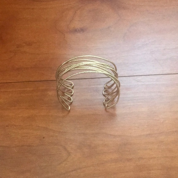 Gold bracelet - Picture 1 of 5